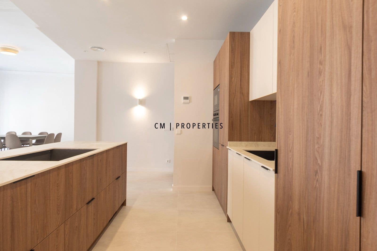 5 soverom Leilighet til leie i Valencia by - € 4 500 (Ref: 10076961)