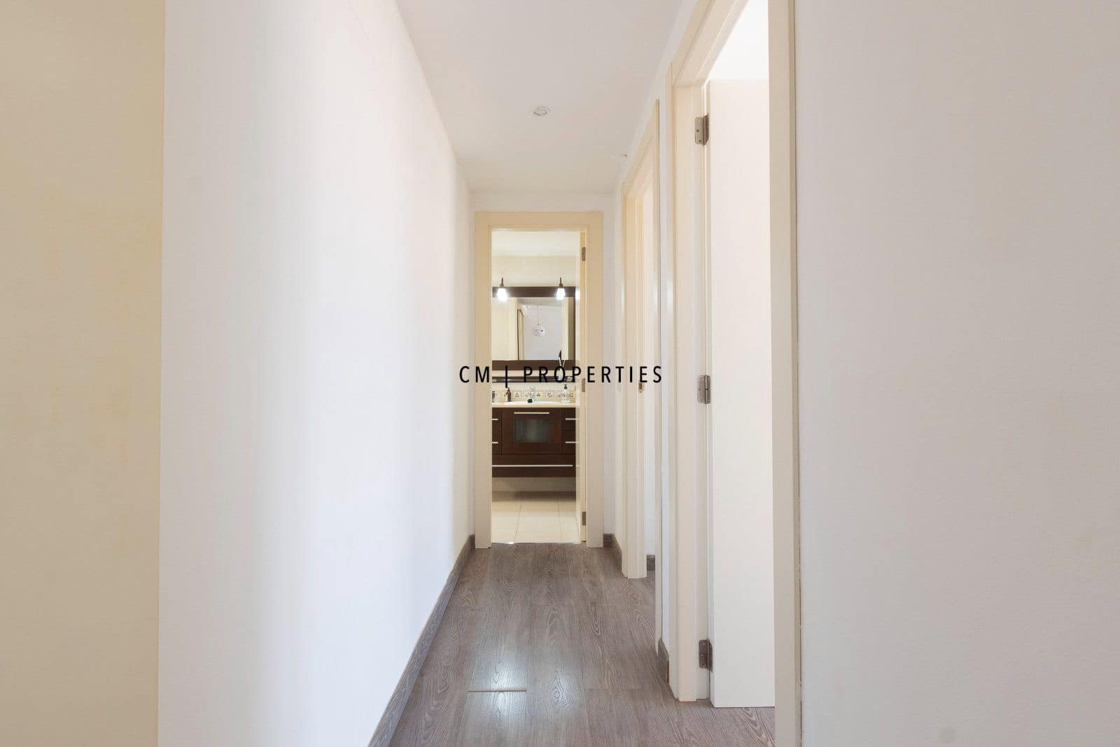 2 slaapkamer Flat te huur in Pucol met garage - € 1.100 (Ref: 10076962)