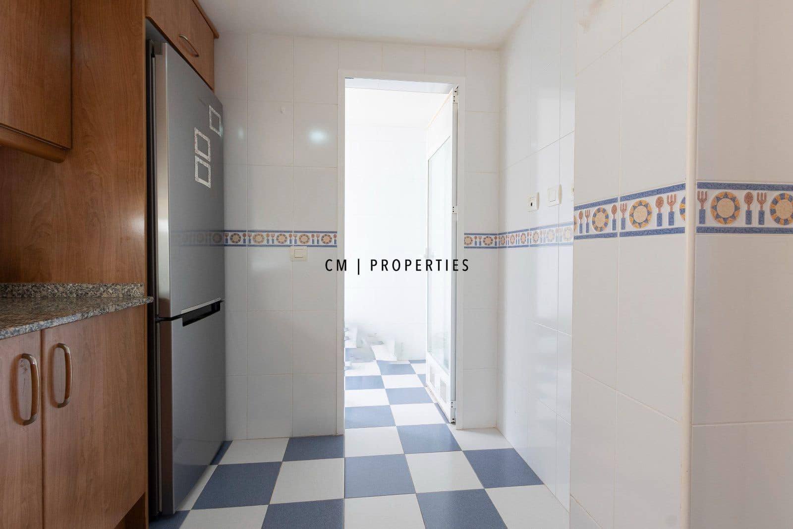2 slaapkamer Flat te huur in Pucol met garage - € 1.100 (Ref: 10076962)