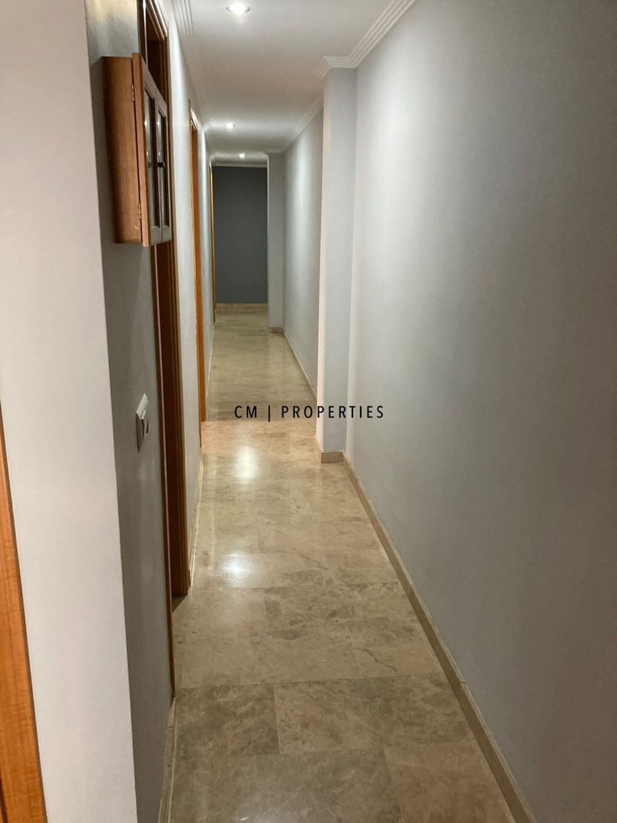 Piso de 3 habitaciones en Alfafar en alquiler con garaje - 1.350 € (Ref: 10077014)