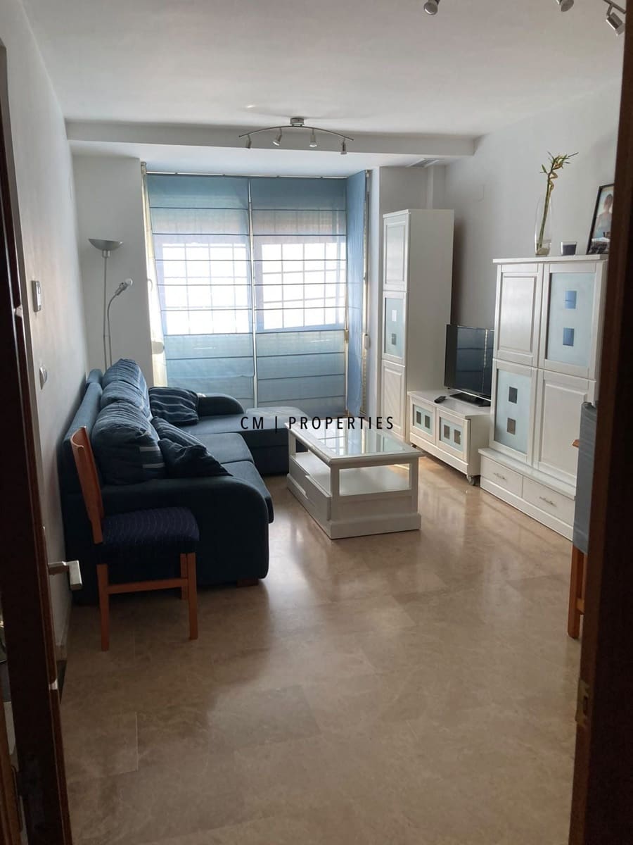Piso de 3 habitaciones en Alfafar en alquiler con garaje - 1.350 € (Ref: 10077014)