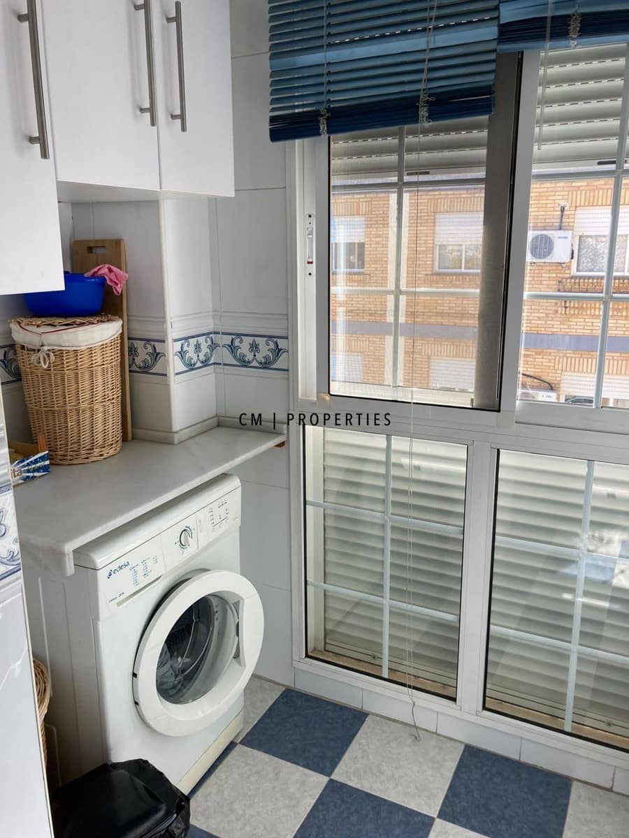 Piso de 3 habitaciones en Alfafar en alquiler con garaje - 1.350 € (Ref: 10077014)