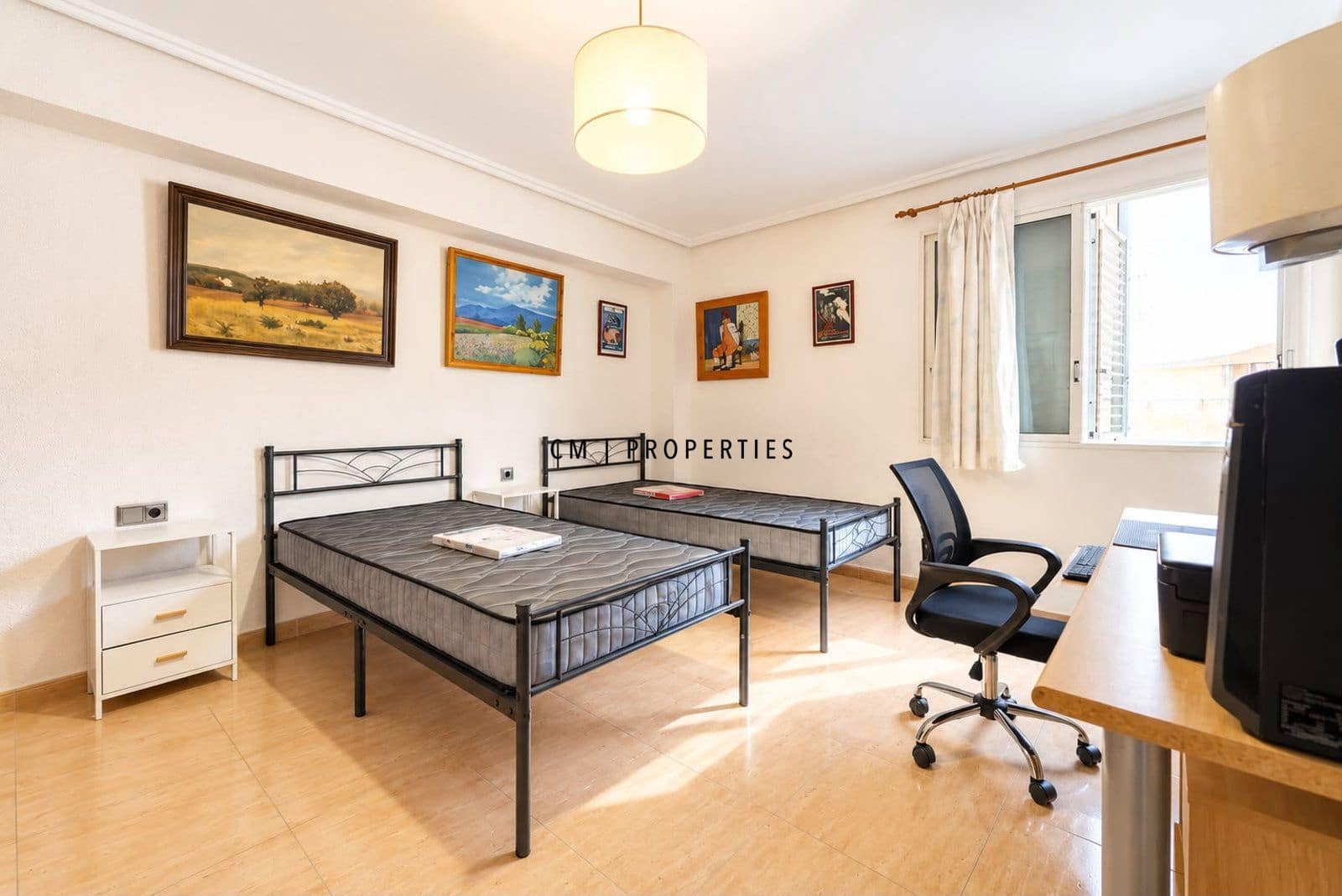 2 slaapkamer Flat te huur in Valencia stad - € 1.200 (Ref: 10077015)