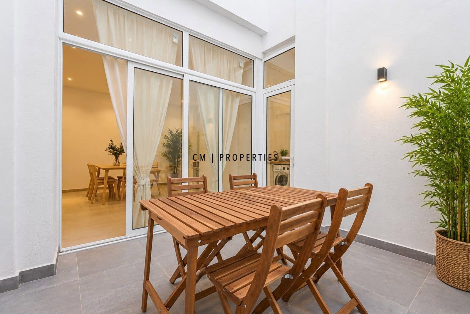 2 soveværelse Lejlighed til leje i Valencia by - € 1.890 (Ref: 10077016)