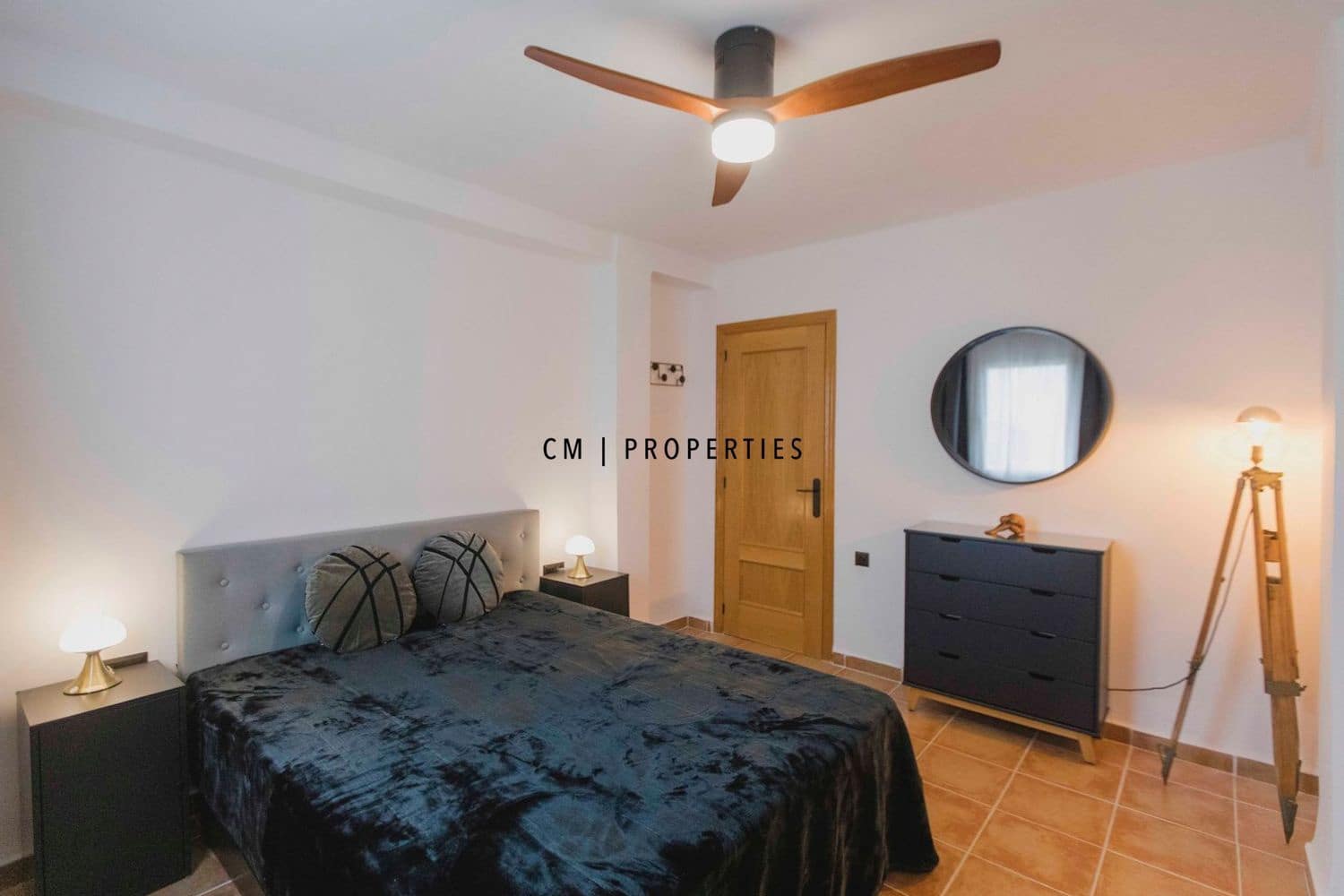 2 sovrum Lägenhet att hyra i Valencia stad - 1 400 € (Ref: 10077307)
