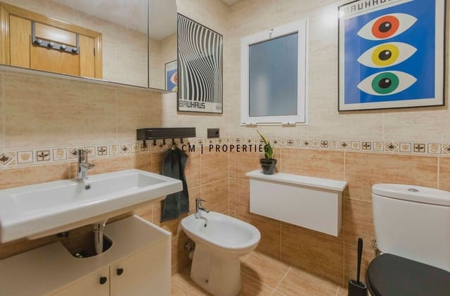 2 sovrum Lägenhet att hyra i Poblats Maritims, Valencia stad - 1 400 € (Ref: 10077307)