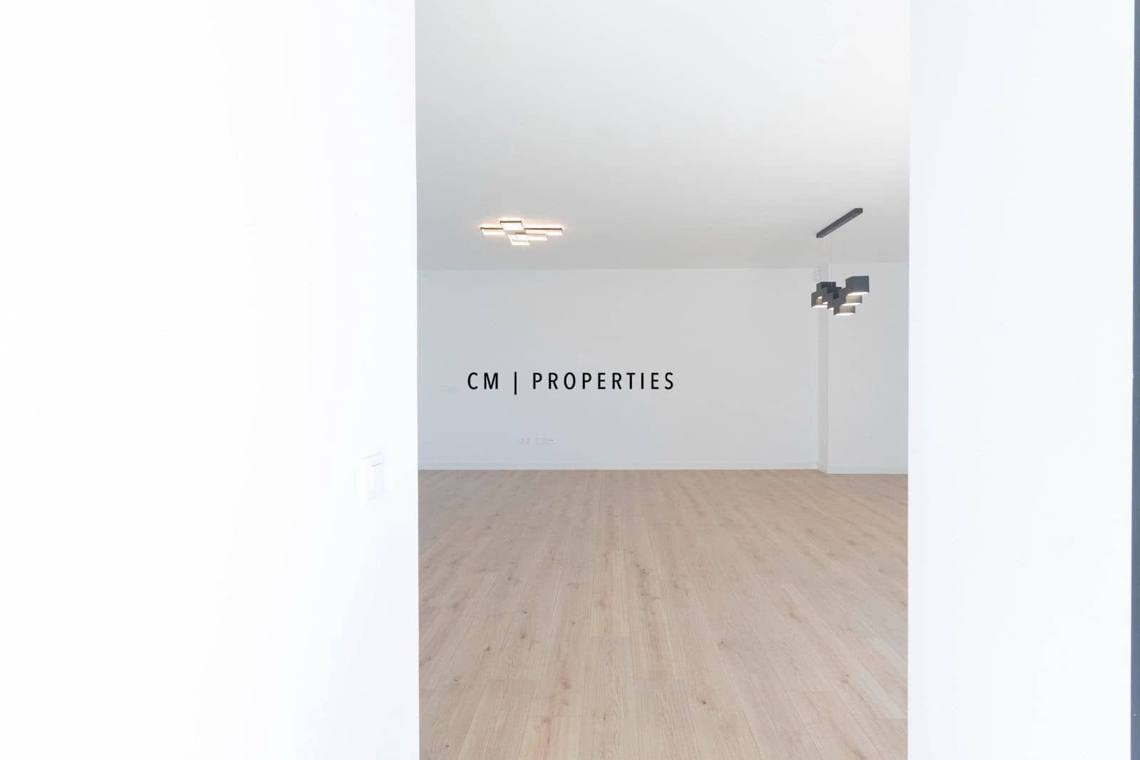 4 soveværelse Penthouse til leje i Valencia by med swimmingpool garage - € 3.400 (Ref: 10077308)