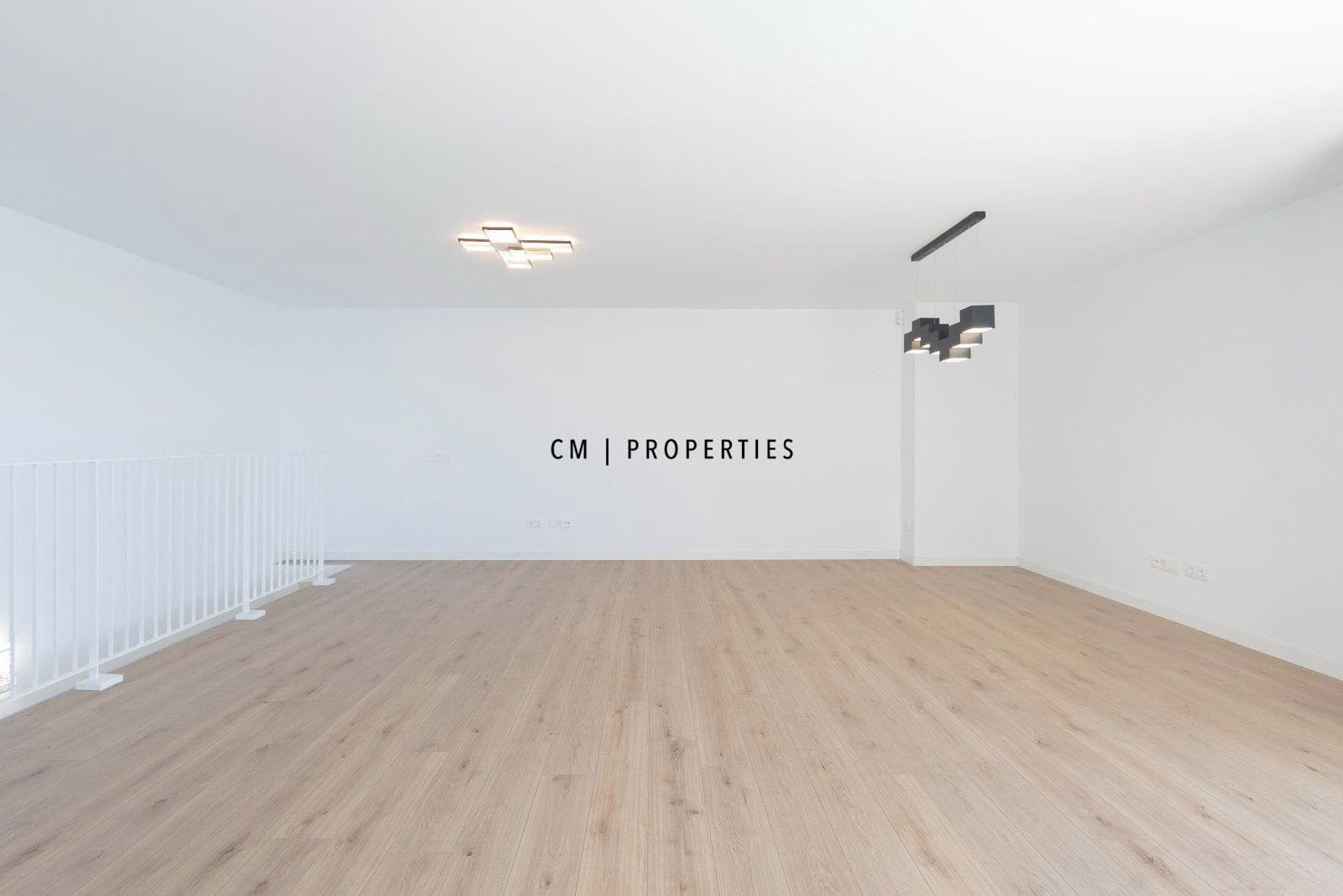 4 soveværelse Penthouse til leje i Valencia by med swimmingpool garage - € 3.400 (Ref: 10077308)