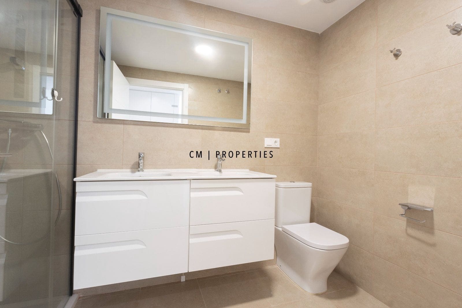 4 soveværelse Penthouse til leje i Valencia by med swimmingpool garage - € 3.400 (Ref: 10077308)
