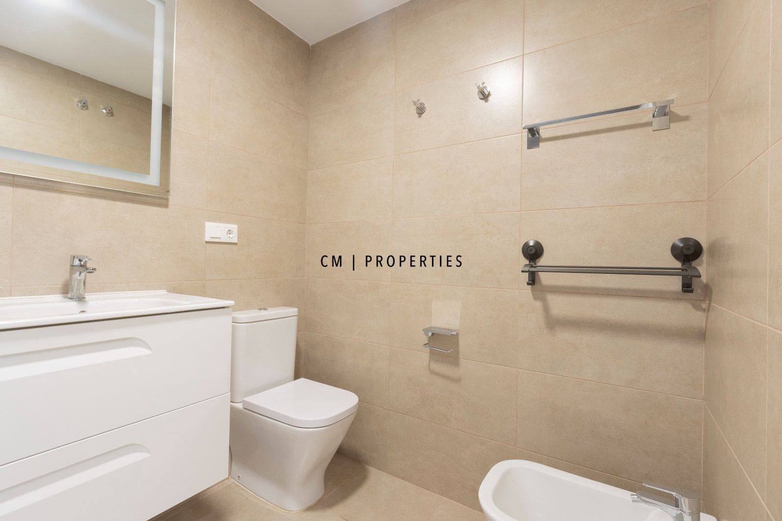 4 soveværelse Penthouse til leje i Valencia by med swimmingpool garage - € 3.400 (Ref: 10077308)