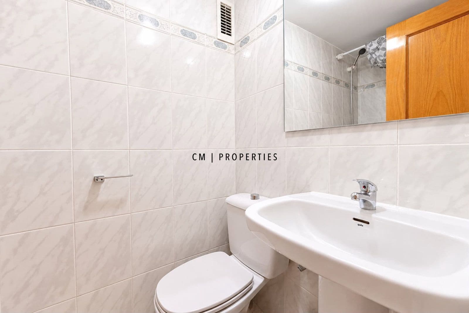 4 soveværelse Lejlighed til leje i Valencia by med garage - € 1.795 (Ref: 10079805)