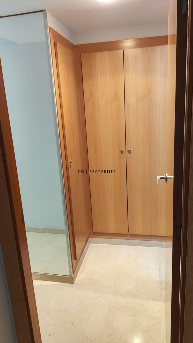 2 soveværelse Lejlighed til leje i Valencia by med garage - € 1.600 (Ref: 10079806)