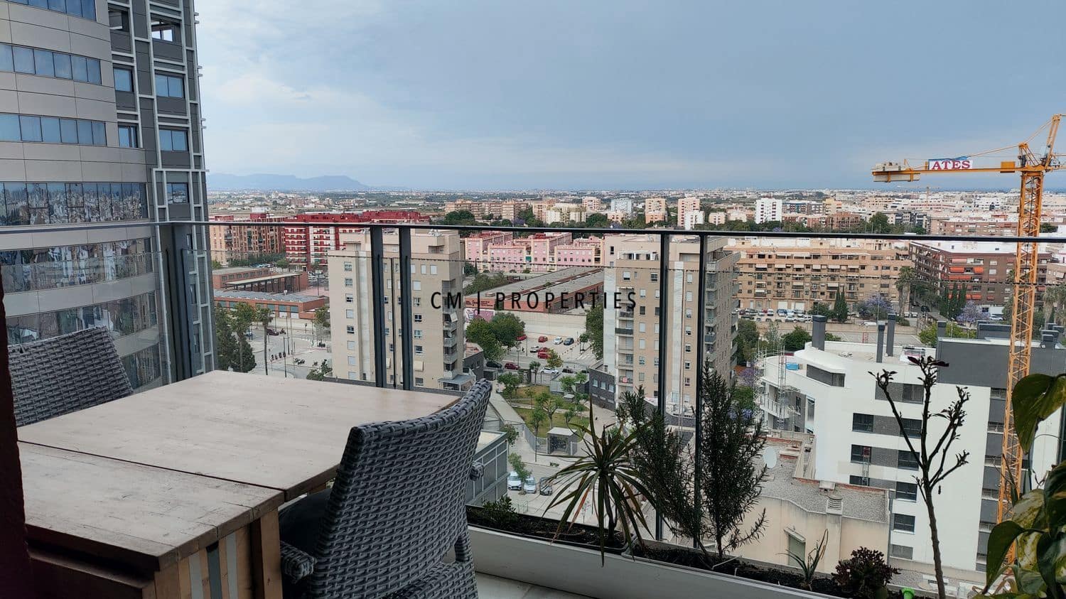 2 soveværelse Lejlighed til leje i Valencia by med garage - € 1.600 (Ref: 10079806)