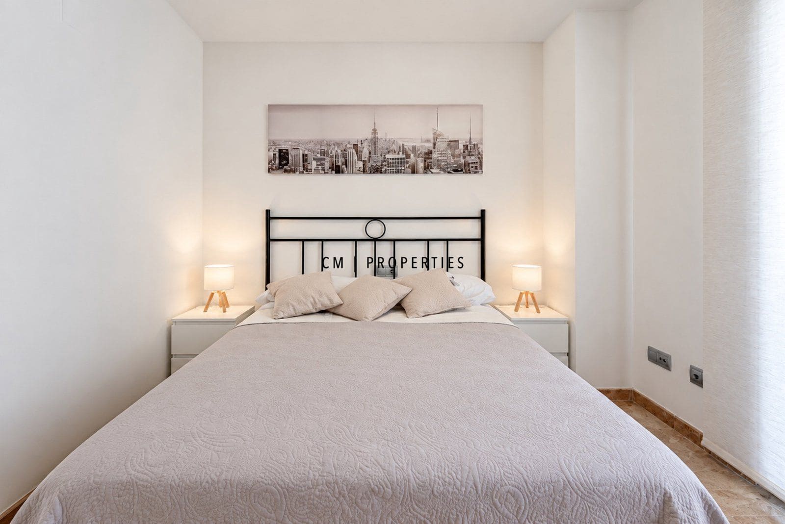 3 slaapkamer Flat te huur in Valencia stad met zwembad garage - € 2.495 (Ref: 10080203)