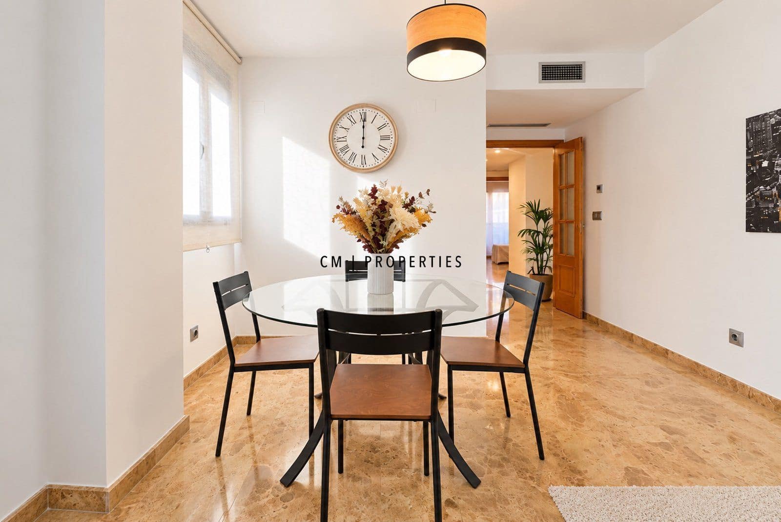 3 slaapkamer Flat te huur in Valencia stad met zwembad garage - € 2.495 (Ref: 10080203)