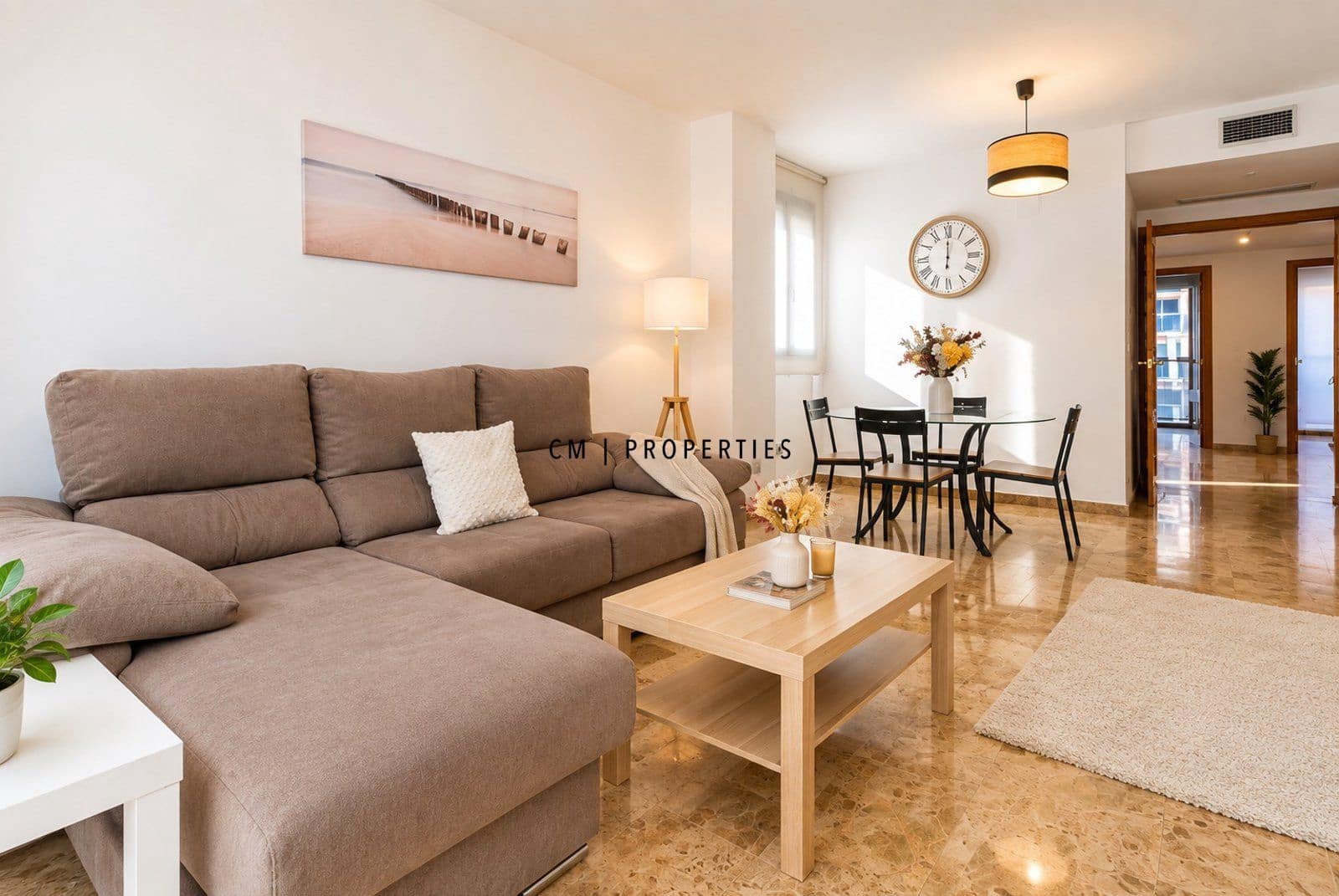 3 slaapkamer Flat te huur in Valencia stad met zwembad garage - € 2.495 (Ref: 10080203)