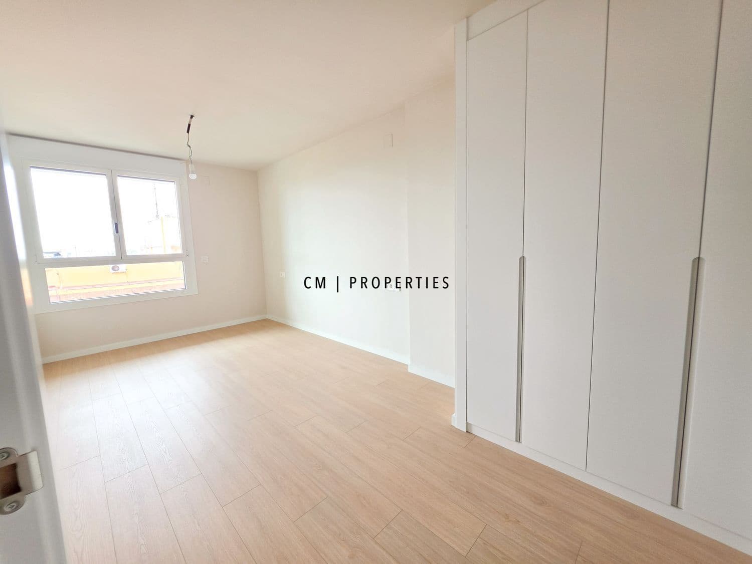 2 Zimmer Wohnung zu vermieten in Valencia Stadt mit Pool Garage - 2.200 € (Ref: 10081568)