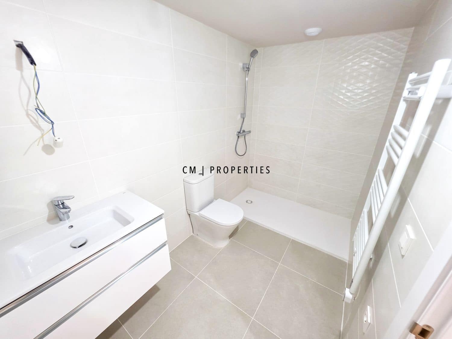 2 Zimmer Wohnung zu vermieten in Valencia Stadt mit Pool Garage - 2.400 € (Ref: 10081569)