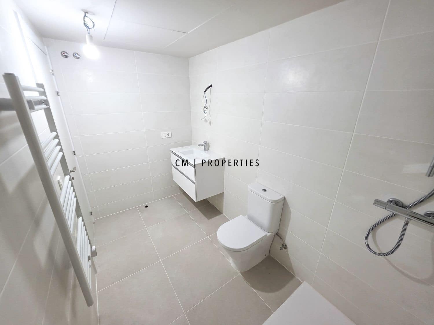 2 Zimmer Wohnung zu vermieten in Valencia Stadt mit Pool Garage - 2.400 € (Ref: 10081569)