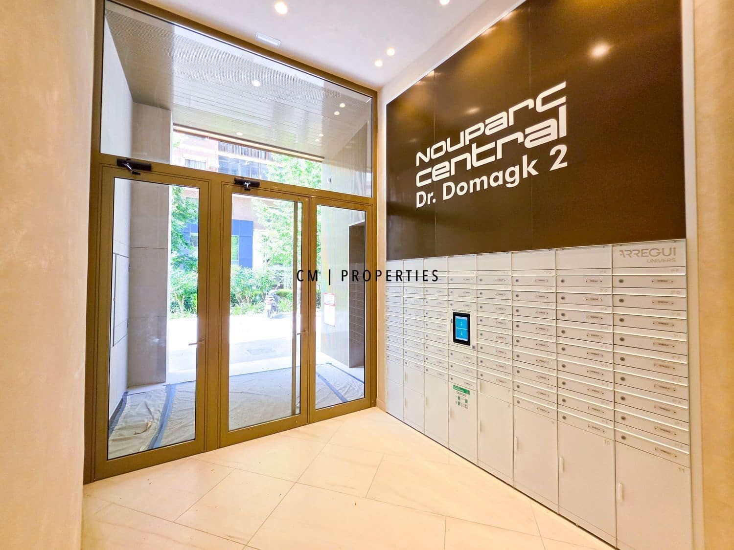 2 Zimmer Wohnung zu vermieten in Valencia Stadt mit Pool Garage - 2.400 € (Ref: 10081569)