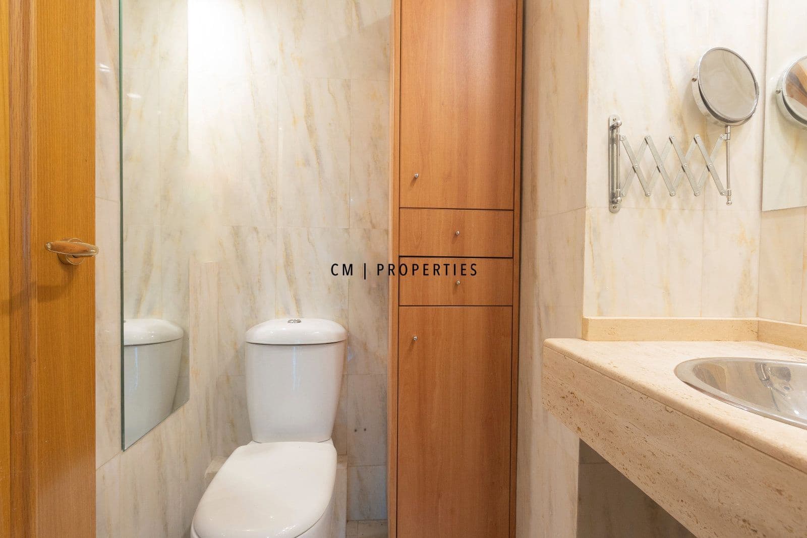 Piso de 3 habitaciones en València ciudad en alquiler - 1.900 € (Ref: 10081825)