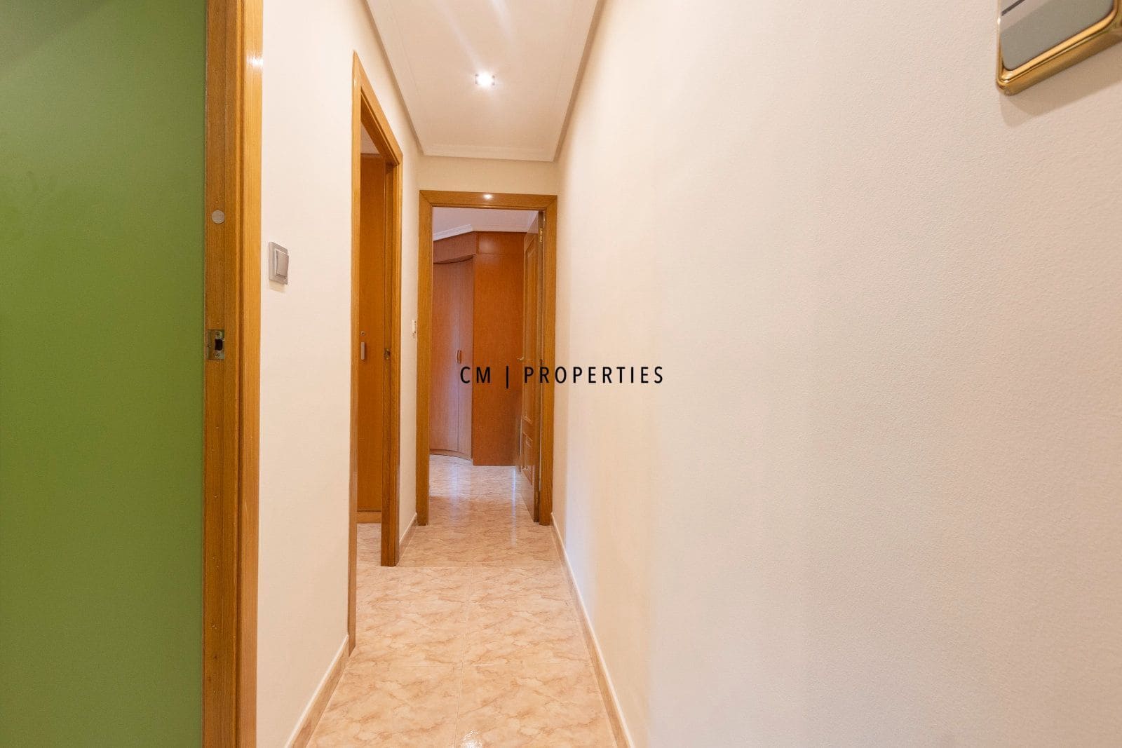 Piso de 3 habitaciones en València ciudad en alquiler - 1.900 € (Ref: 10081825)