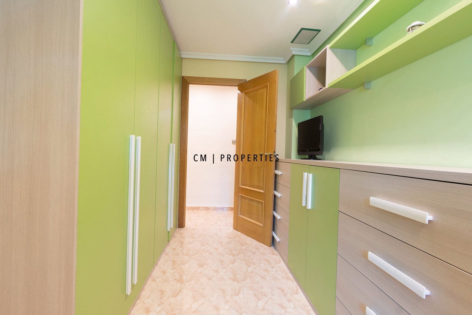 Piso de 3 habitaciones en València ciudad en alquiler - 1.900 € (Ref: 10081825)