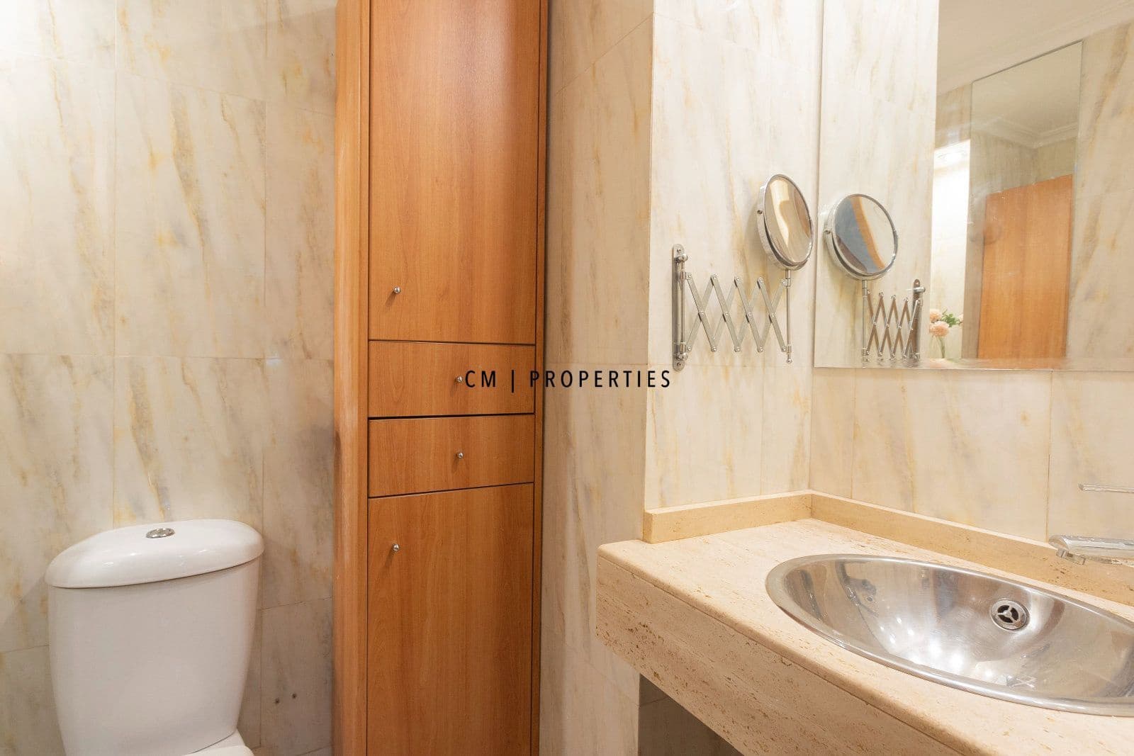 Piso de 3 habitaciones en València ciudad en alquiler - 1.900 € (Ref: 10081825)