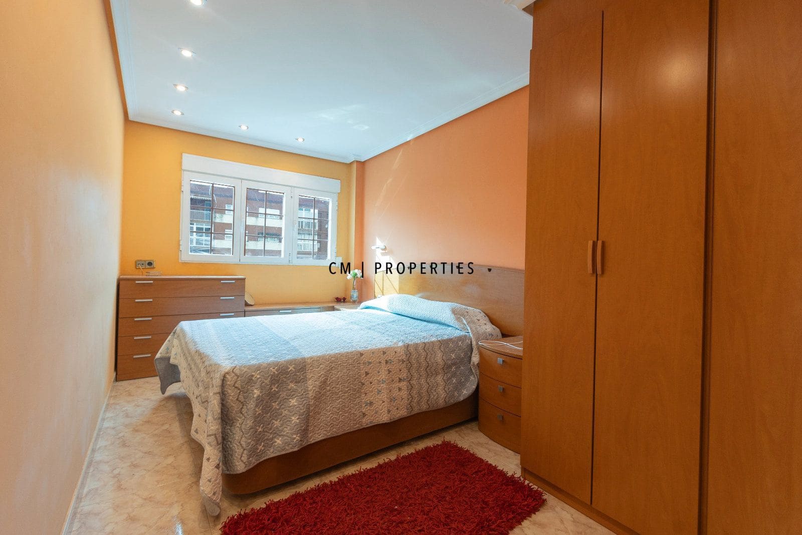 Piso de 3 habitaciones en València ciudad en alquiler - 1.900 € (Ref: 10081825)