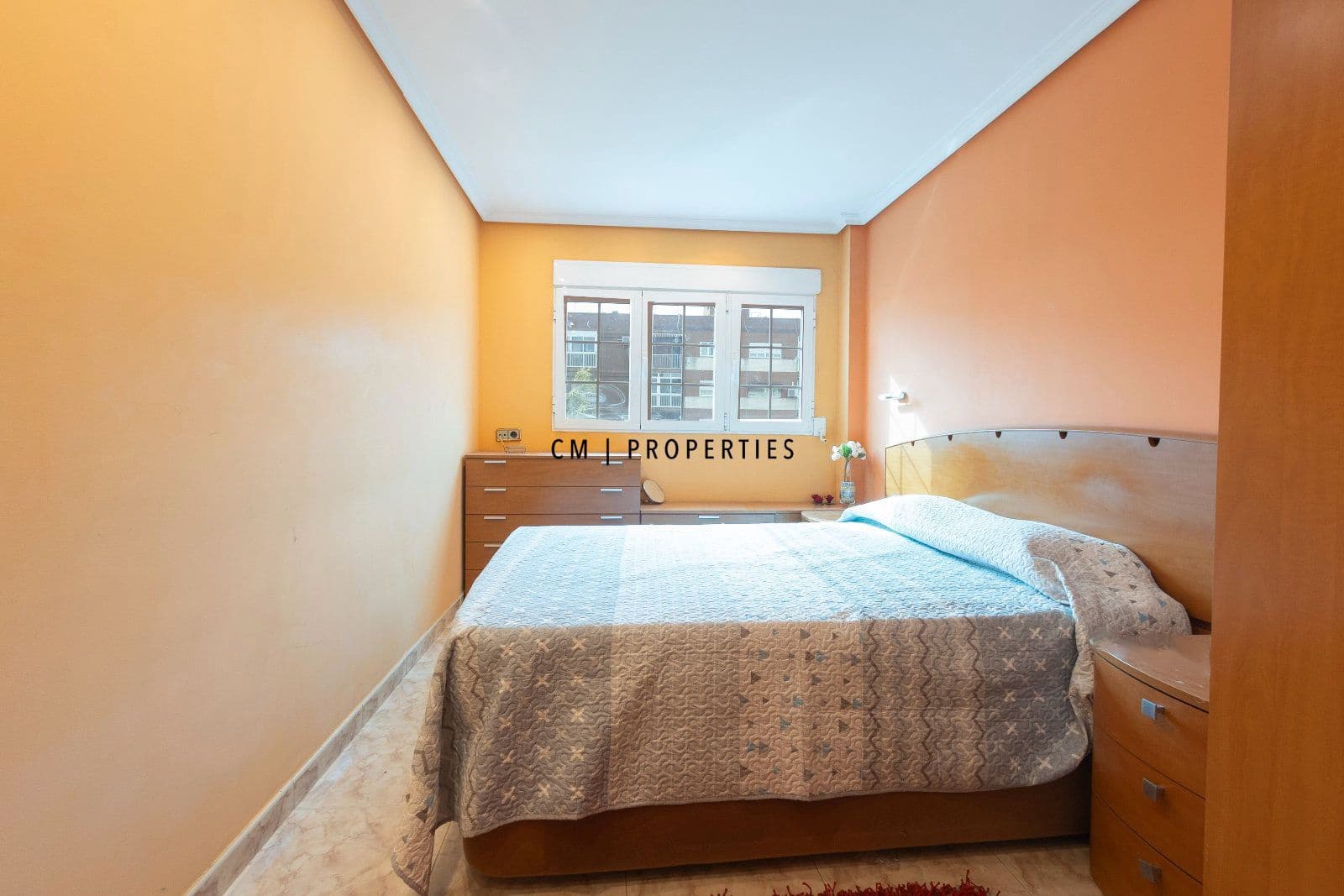 Piso de 3 habitaciones en València ciudad en alquiler - 1.900 € (Ref: 10081825)