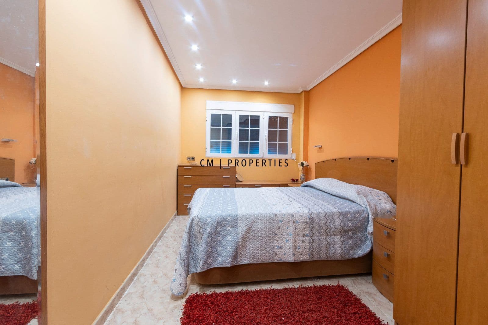 Piso de 3 habitaciones en València ciudad en alquiler - 1.900 € (Ref: 10081825)