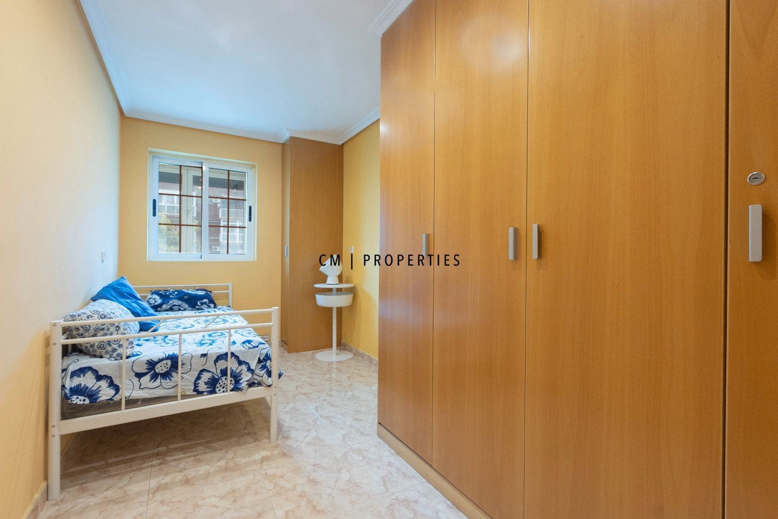Piso de 3 habitaciones en València ciudad en alquiler - 1.900 € (Ref: 10081825)