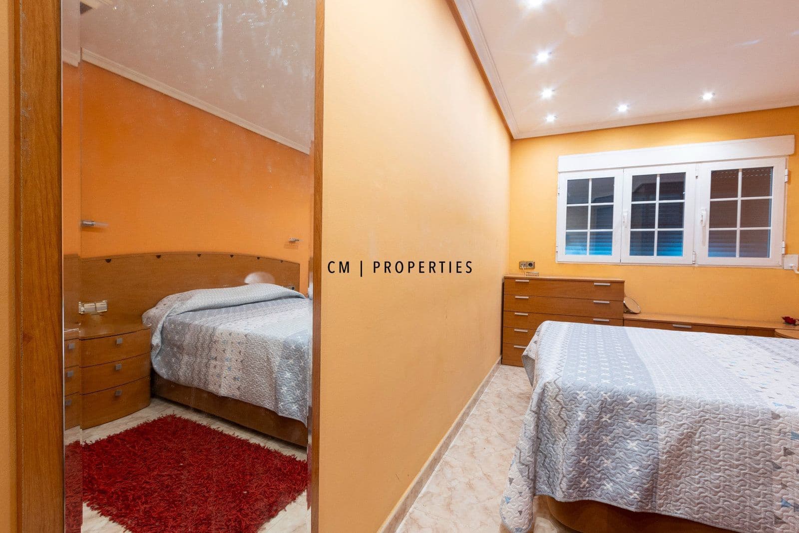 Piso de 3 habitaciones en València ciudad en alquiler - 1.900 € (Ref: 10081825)