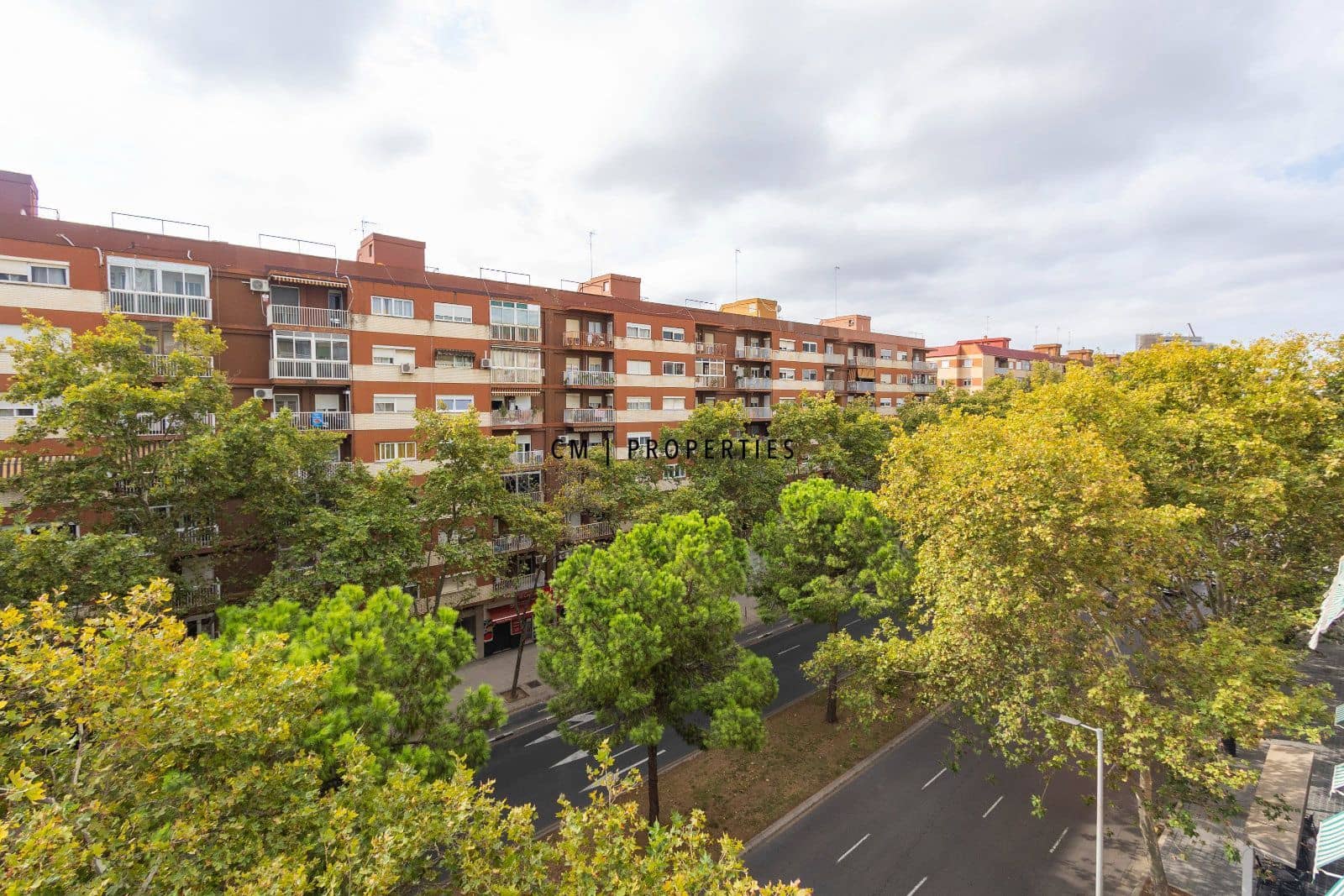 Piso de 3 habitaciones en València ciudad en alquiler - 1.900 € (Ref: 10081825)
