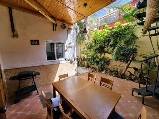 8 slaapkamer Villa te koop in Camins al Grau, Valencia stad - € 879.000 (Ref: 10086737)