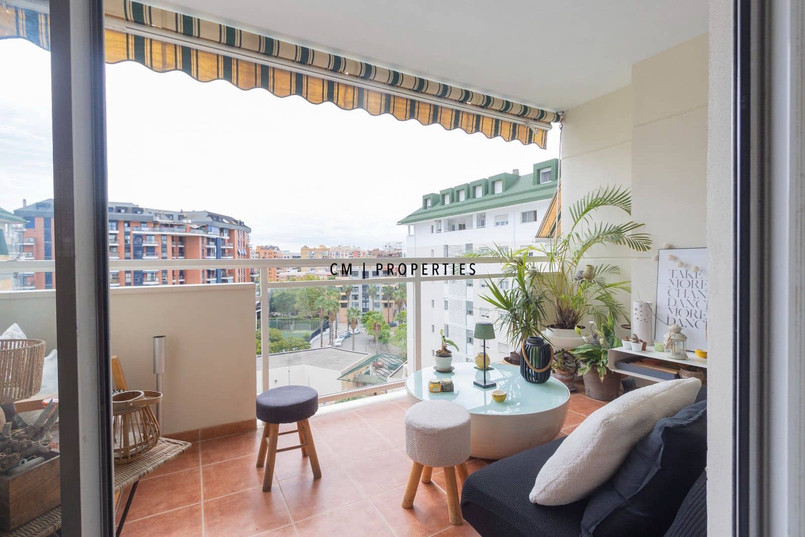 3 sovrum Lägenhet till salu i Valencia stad med pool garage - 535 000 € (Ref: 10088673)