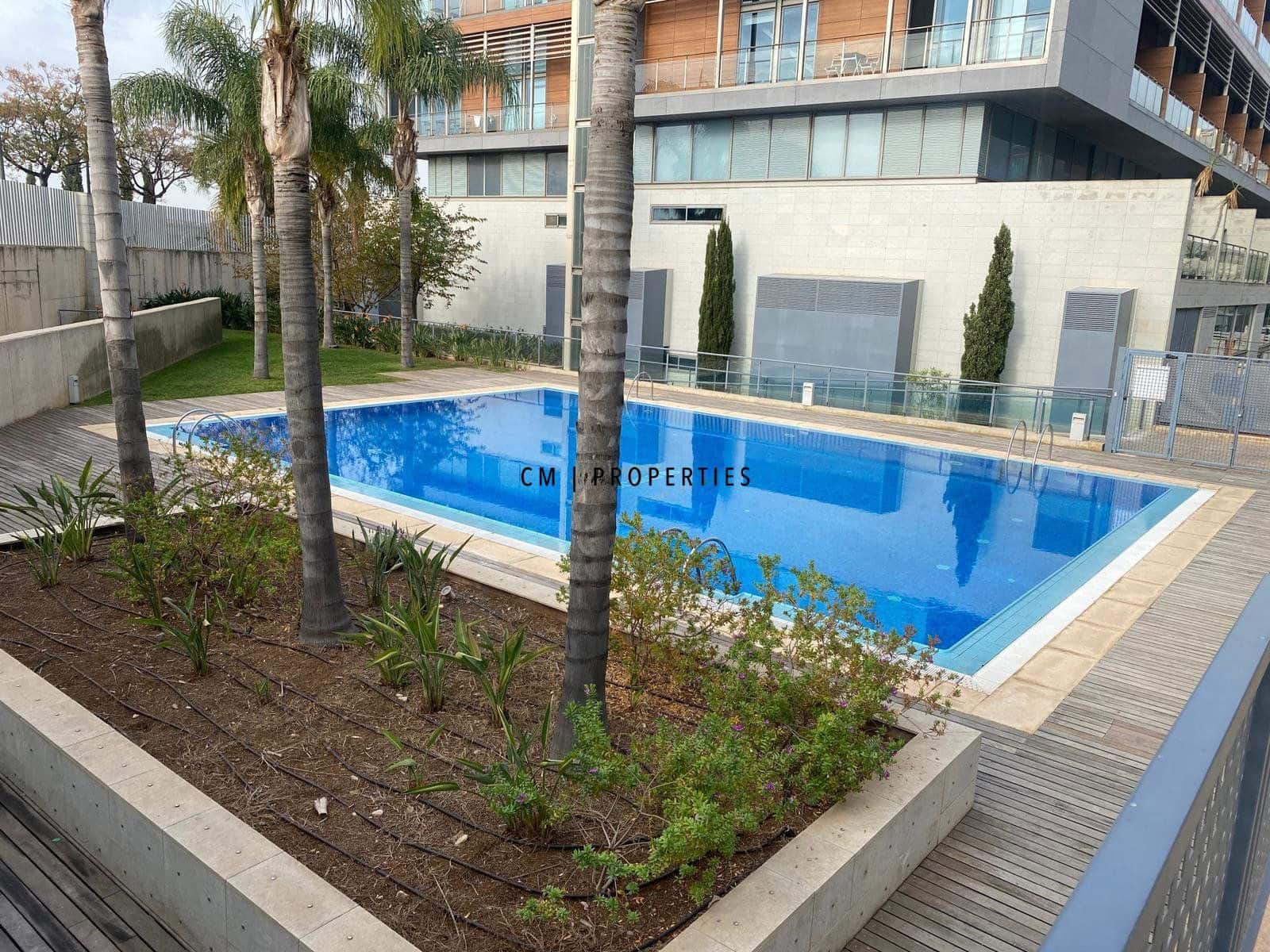 Attico da affittare in Valencia citta con piscina garage - 1.300 € (Rif: 10093816)