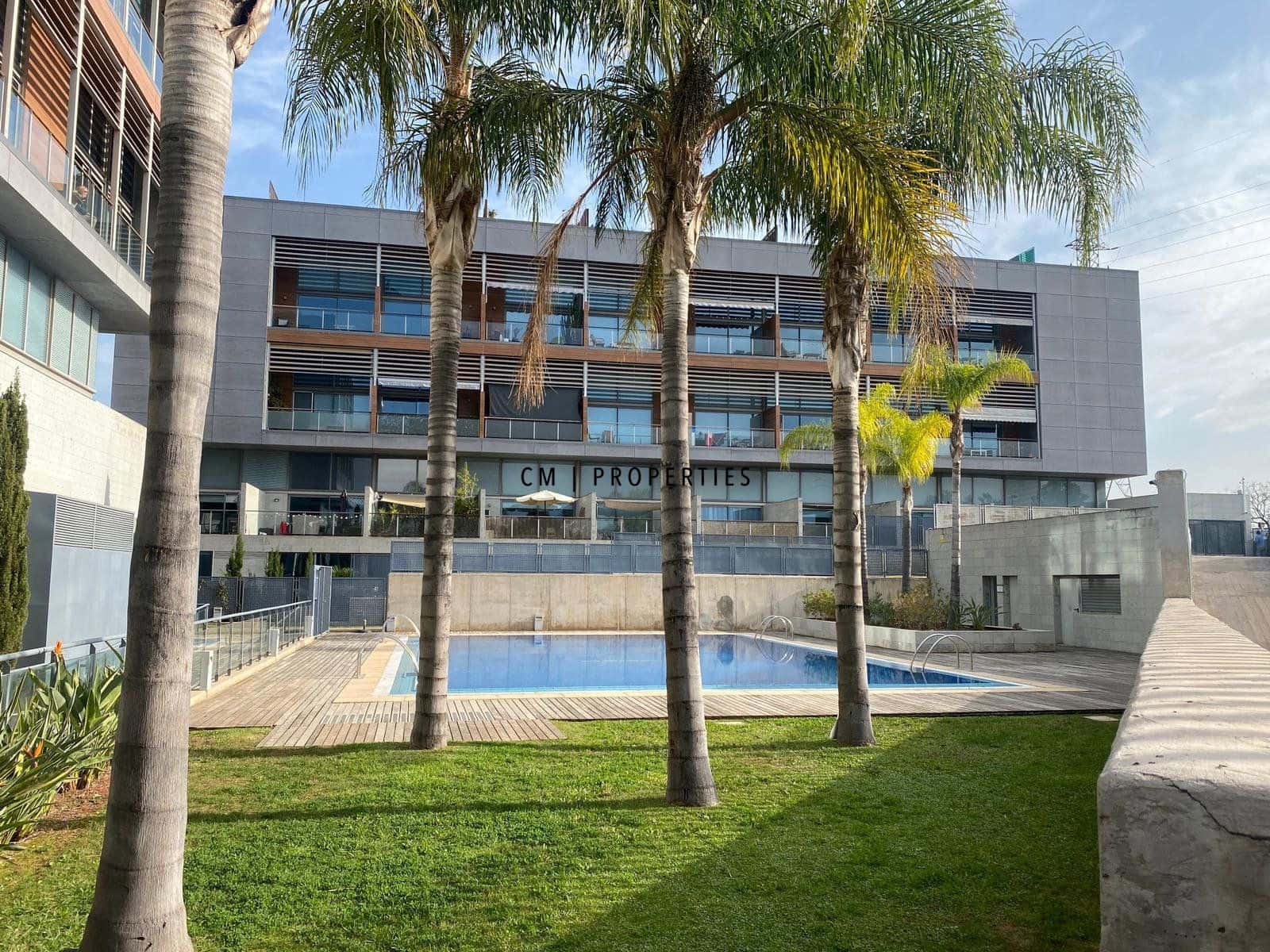 Attico da affittare in Valencia citta con piscina garage - 1.300 € (Rif: 10093816)