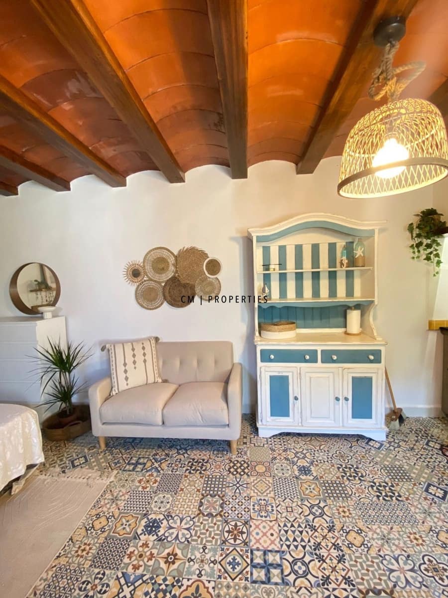 Leilighet til leie i Valencia by - € 1 200 (Ref: 10093937)
