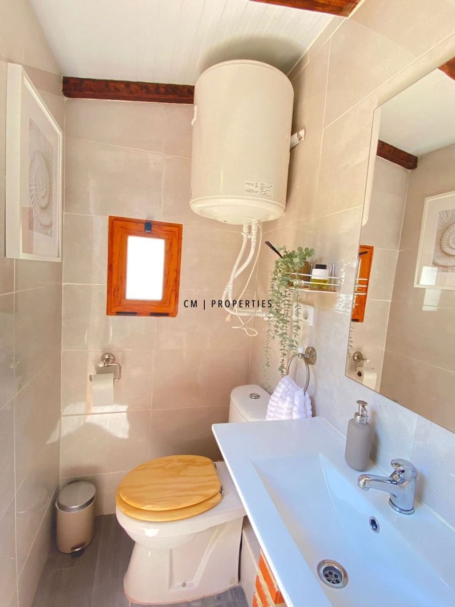 Leilighet til leie i Valencia by - € 1 200 (Ref: 10093937)