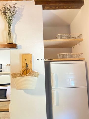 Leilighet til leie i Poblats Maritims, Valencia by - € 1 200 (Ref: 10093937)