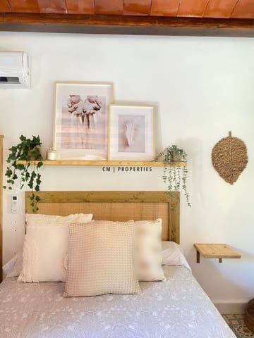 Leilighet til leie i Poblats Maritims, Valencia by - € 1 200 (Ref: 10093937)