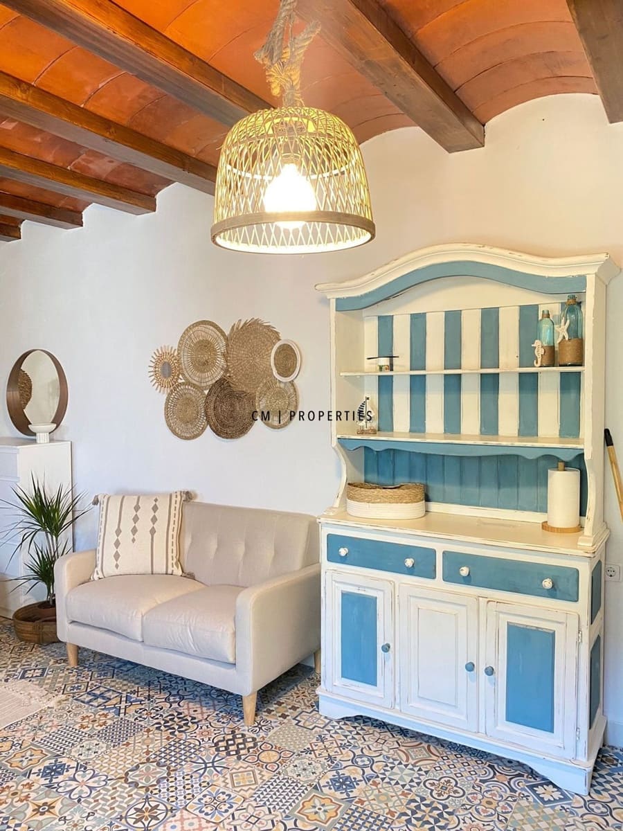 Leilighet til leie i Valencia by - € 1 200 (Ref: 10093937)