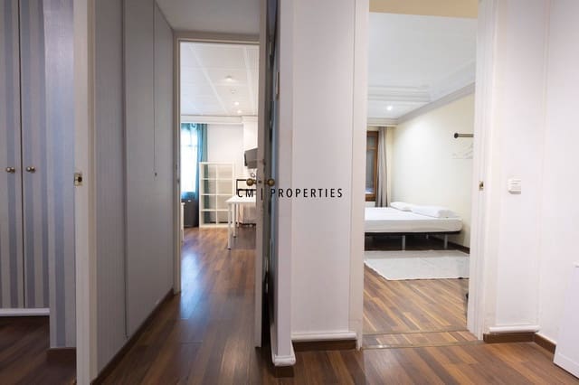 3 sypialnia Mieszkanie do wynajęcia w Ciutat Vella, Miasto Walencja - 2 000 € (Ref: 10095706)