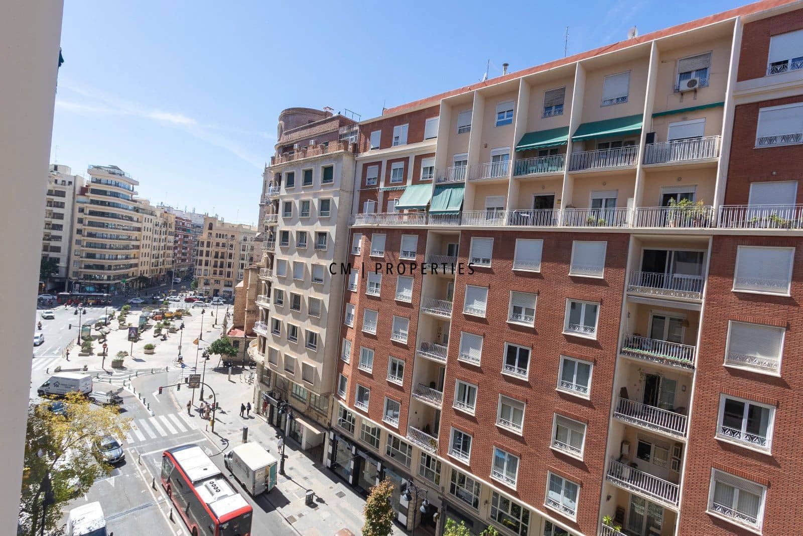 Appartement de 3 chambres à louer à Valence ville - 2 000 € (Ref: 10095706)