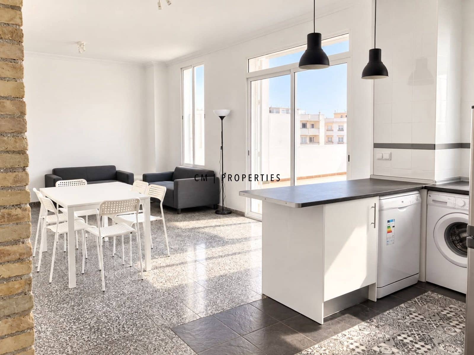 2 soveværelse Lejlighed til leje i Valencia by - € 1.395 (Ref: 10099146)