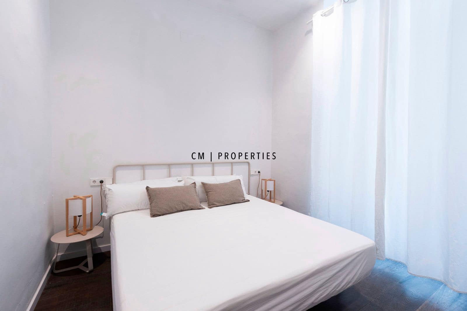 3 sypialnia Mieszkanie do wynajęcia w Miasto Walencja - 2 100 € (Ref: 10100524)
