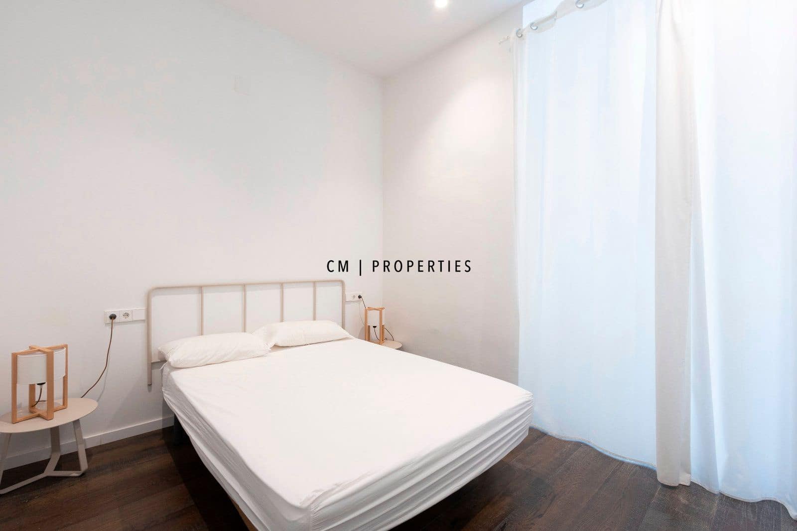 3 sypialnia Mieszkanie do wynajęcia w Miasto Walencja - 2 100 € (Ref: 10100524)