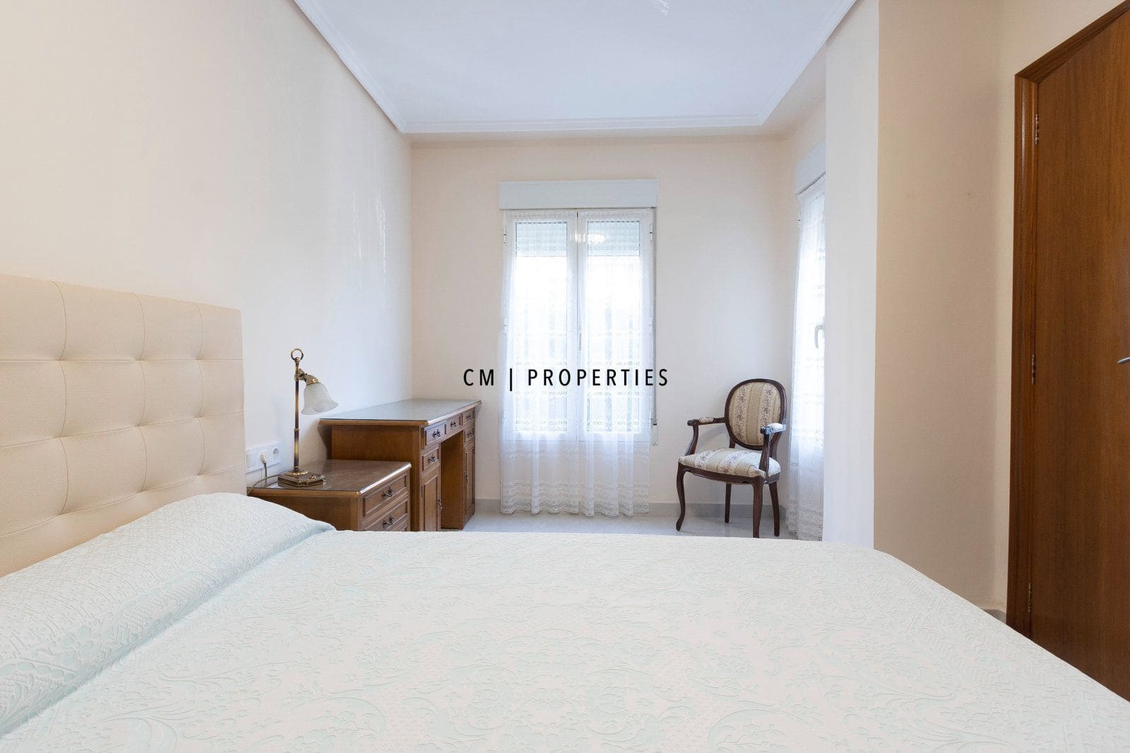 3 slaapkamer Flat te huur in Valencia stad - € 2.015 (Ref: 10100742)