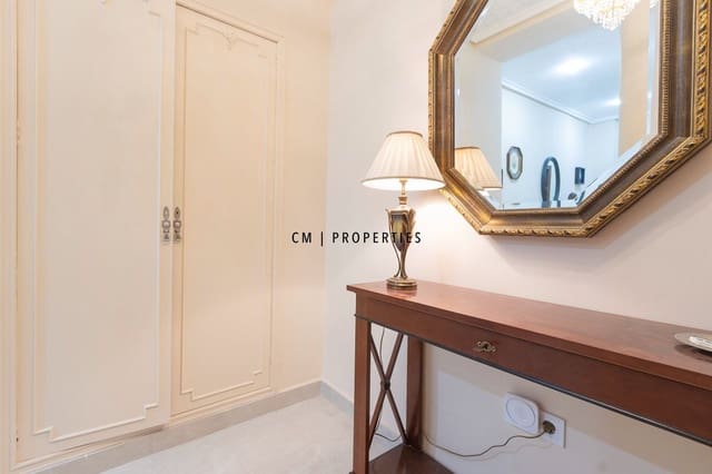 3 slaapkamer Flat te huur in Extramurs, Valencia stad - € 2.015 (Ref: 10100742)